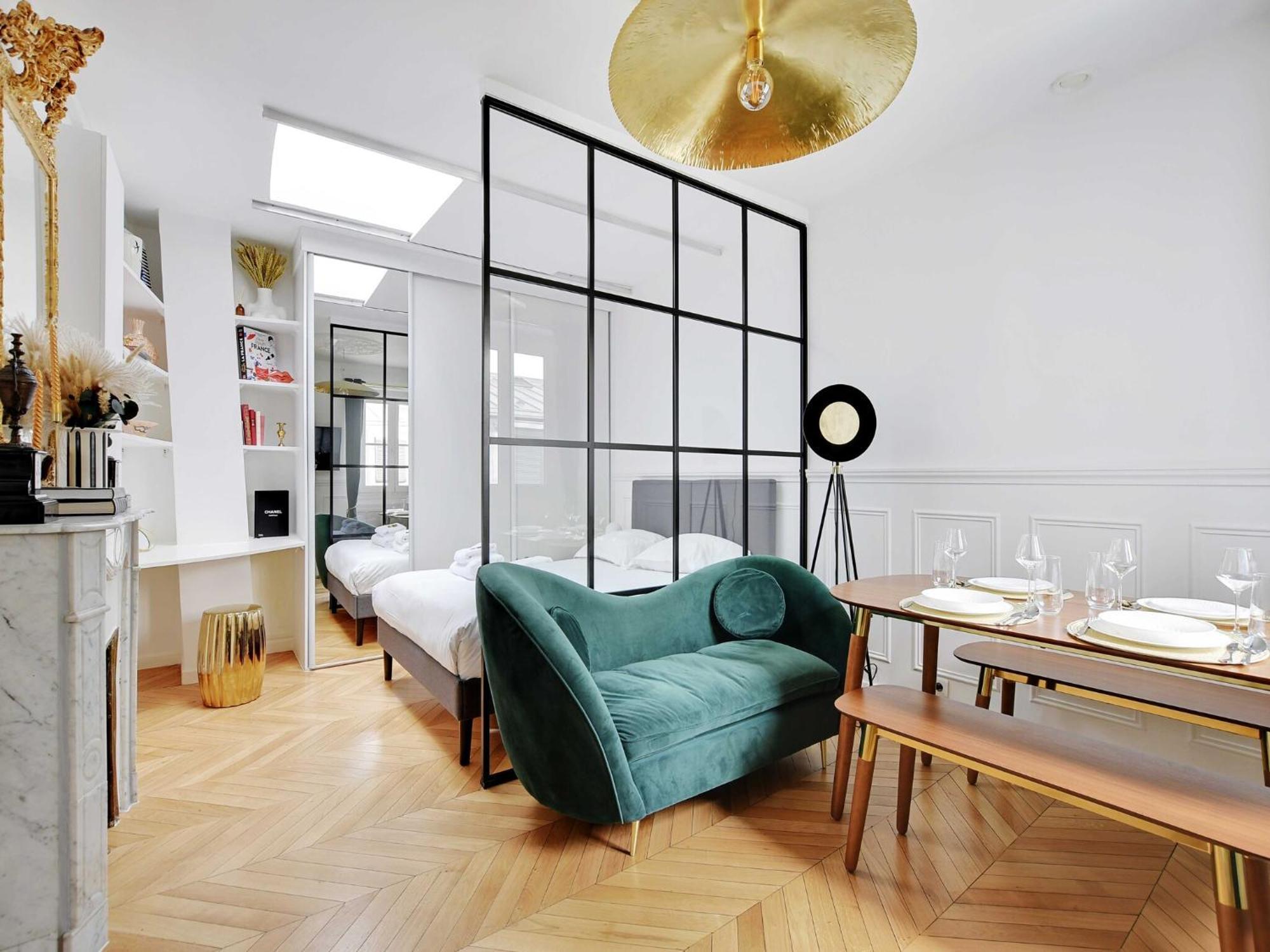 Pretty 2p - Ternes St Honore Apartment